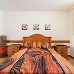 Place With A Large Terrace لوس كريستيانوس