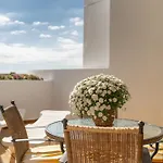 Place With A Large Terrace * لوس كريستيانوس