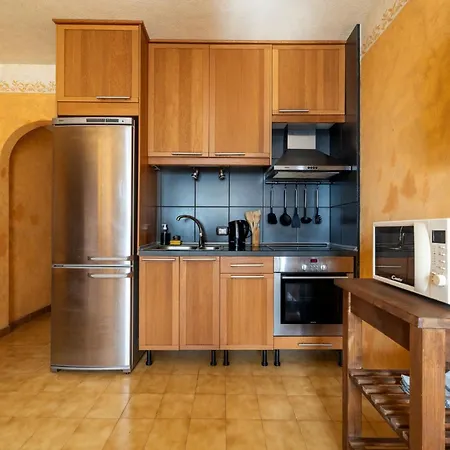 Place With A Large Terrace * Los Cristianos (Tenerife)
