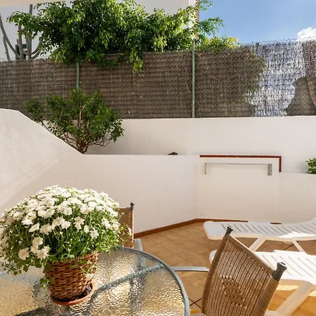 شقة Place With A Large Terrace