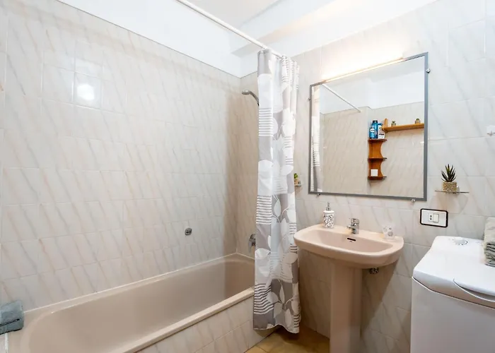 Place With A Large Terrace Apartament