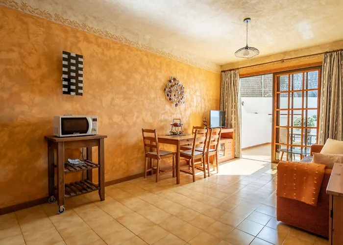 Place With A Large Terrace Los Cristianos (Tenerife)