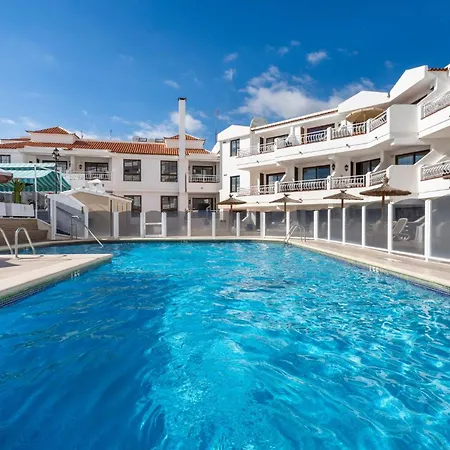 Place With A Large Terrace Apartment