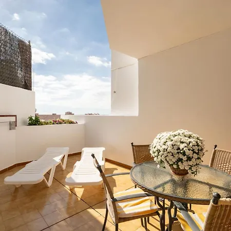 Place With A Large Terrace Apartment
