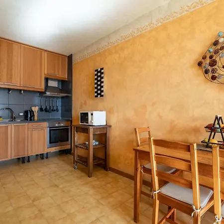 Apartment Place With A Large Terrace Los Cristianos (Tenerife)