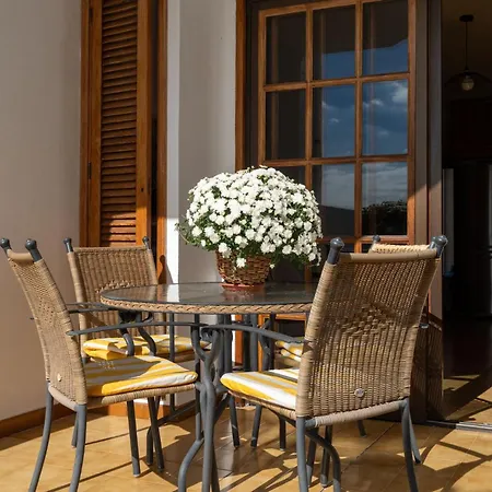 Place With A Large Terrace Apartment