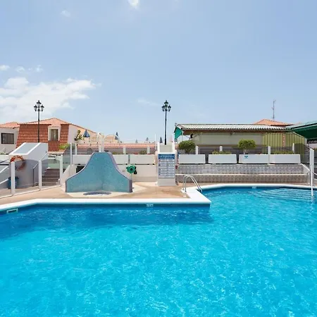 Place With A Large Terrace Apartment