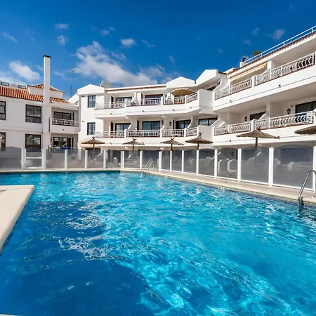 Place With A Large Terrace * לוס כריסטיאנוס